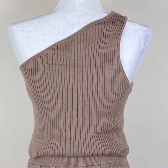 bobi BLACK | Ribbed Knit Sleeveless Cut Out Top - Picture 6 of 12